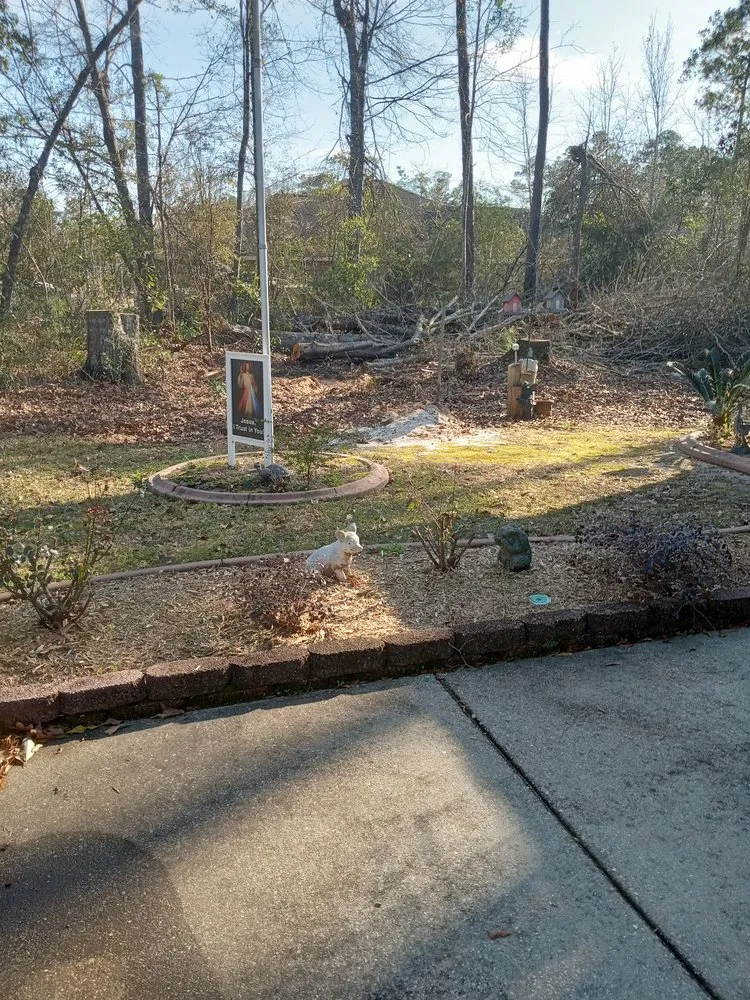 Custom landscaping services experts serving Bay St. Louis, MS - Blackjack Grass Cutting