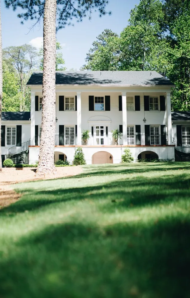 Trusted yard cleanup service for outdoor upgrades across Birmingham, AL - Blackjack Horticulture