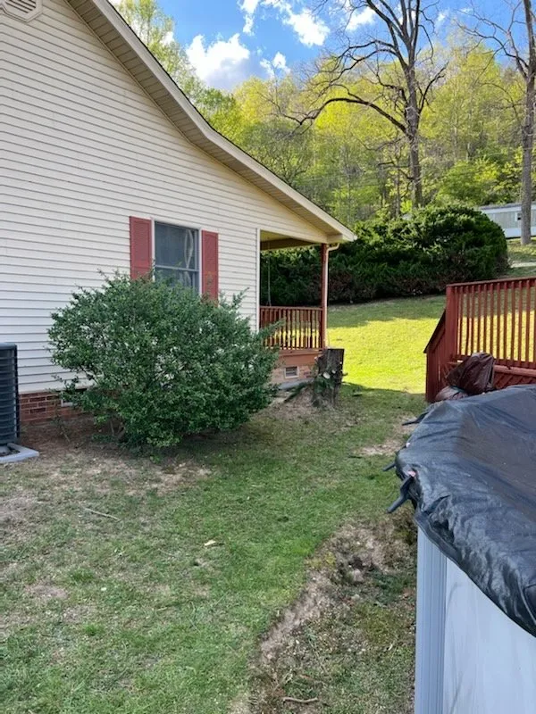 Local landscape installation for beautiful yards in Evarts, KY by Blackshire Mowing