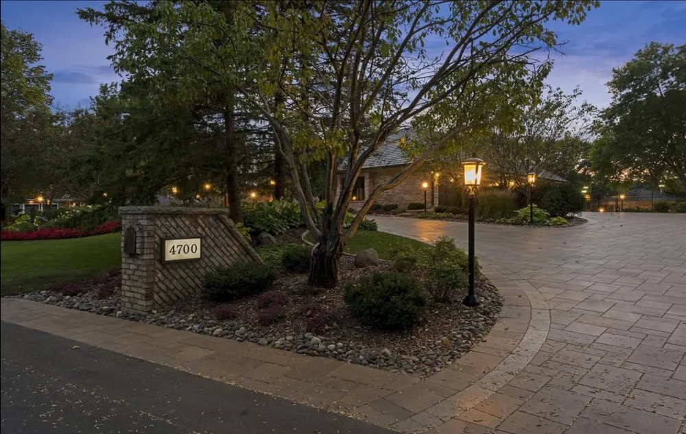 Custom outdoor landscaping for beautiful yards in Burnsville, MN by Blackstone