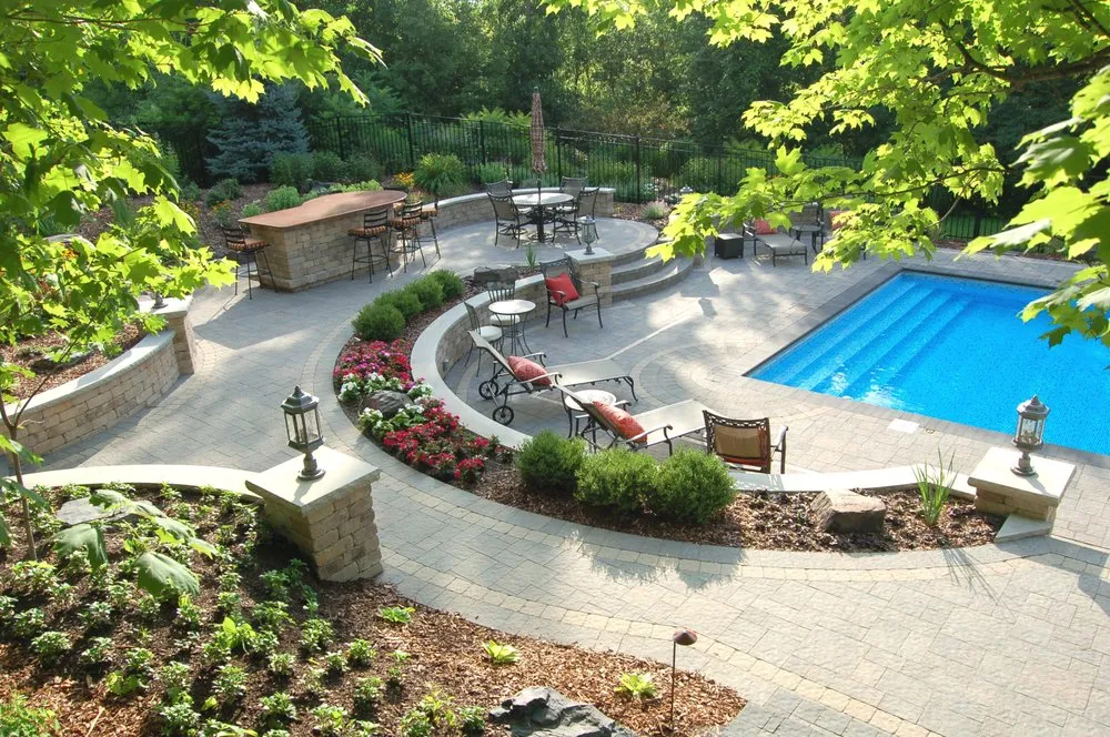 Trusted residential landscaping in Burnsville, MN - Blackstone
