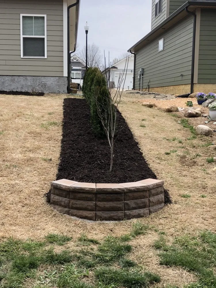 Custom lawn care service experts serving Ooltewah, TN - Blackwell Landscaping
