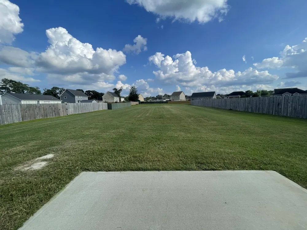 Affordable residential landscaping in Jacksonville, NC by Blade an Bloom Commercial Landscaping