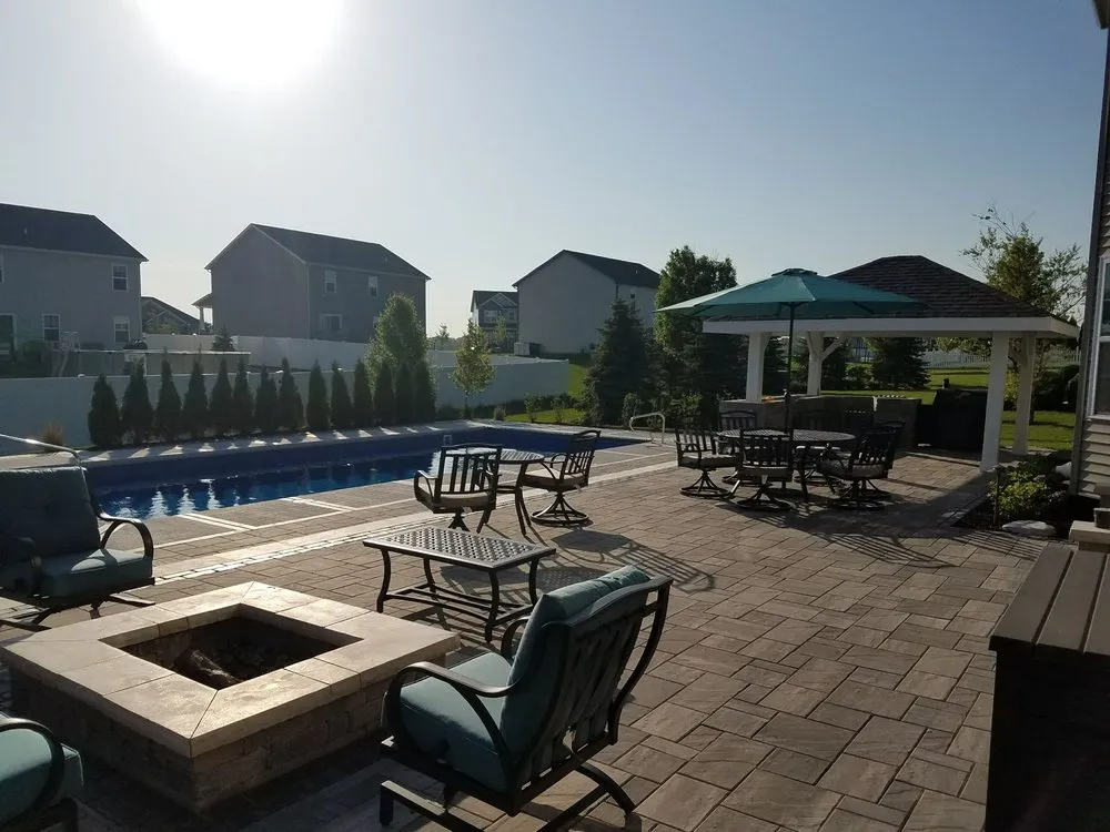 Local lawn care service experts serving Crown Point, IN - Blade Cutters