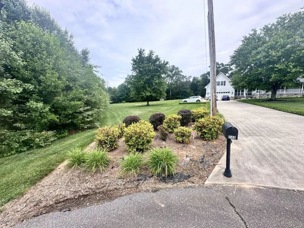 Trusted lawn mowing service for homes in Statesville, NC by Blade Landscape