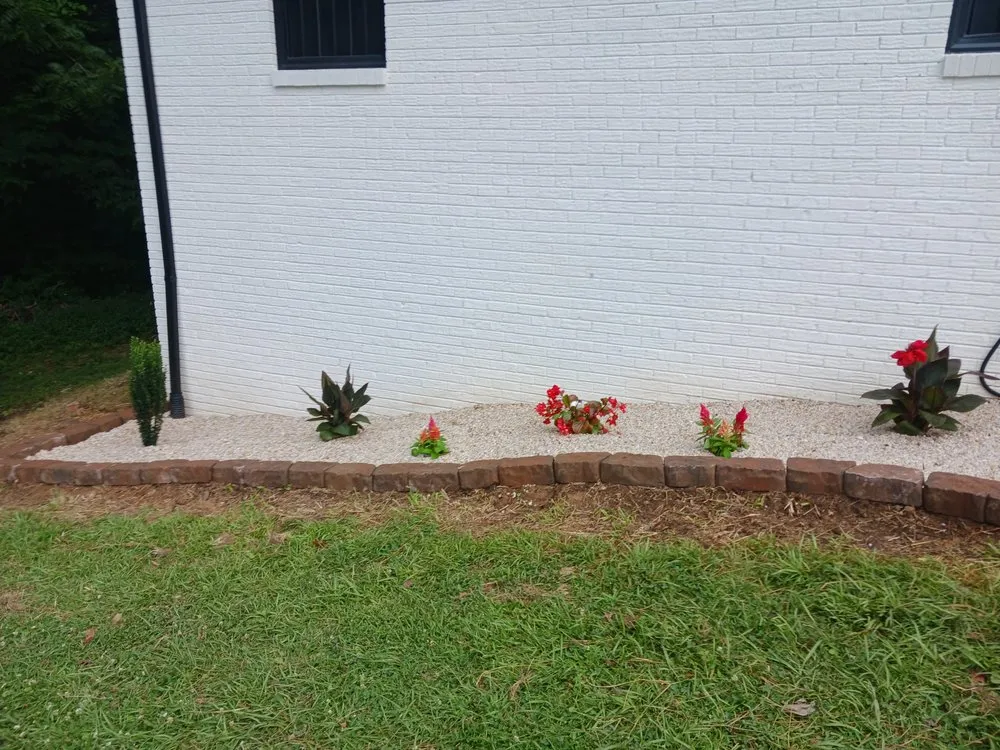 Reliable garden landscaping in Asheboro, NC by Blade Runner Lawn Care