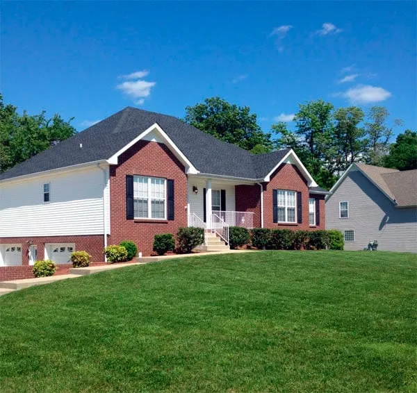 Local garden landscaping for year-round maintenance in Woodlawn, TN by Blade Runners