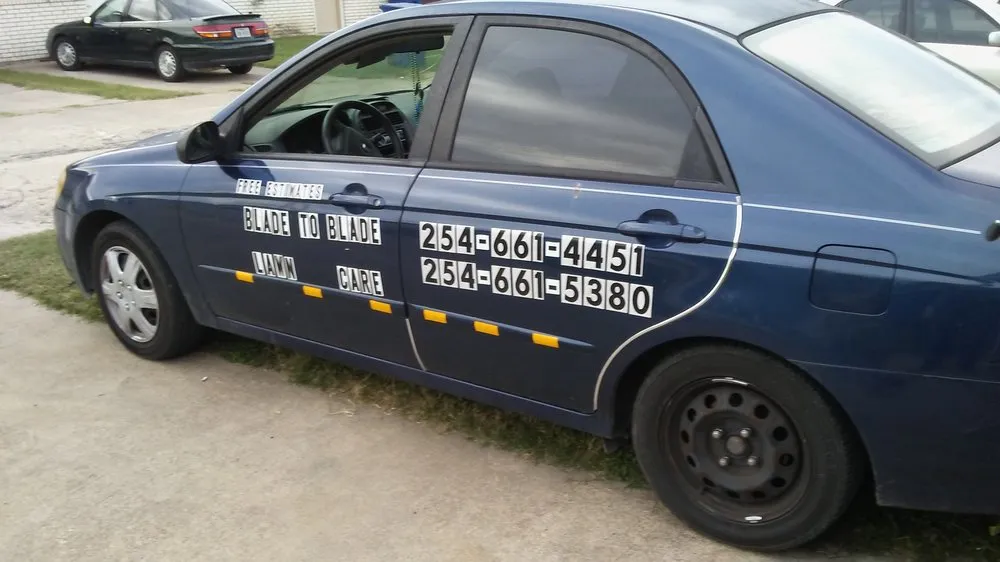 Top-rated lawn mowing service in Harker Heights, TX by Blade to Blade Lawn & Home