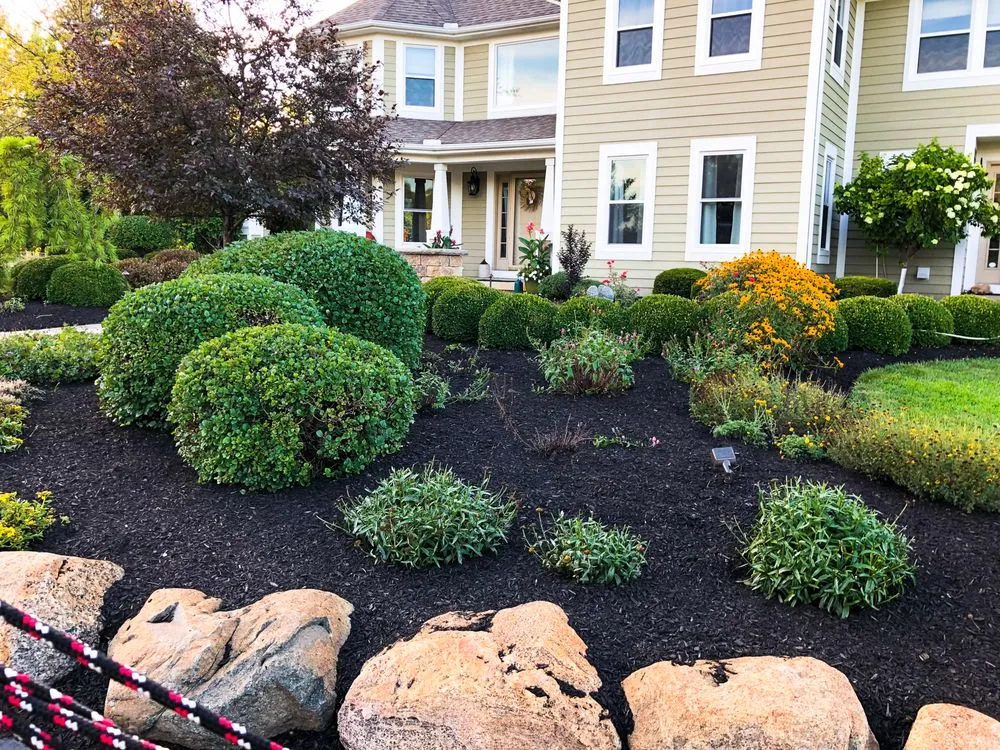 Top-rated landscape installation in Dayton, OH by Bladecutters