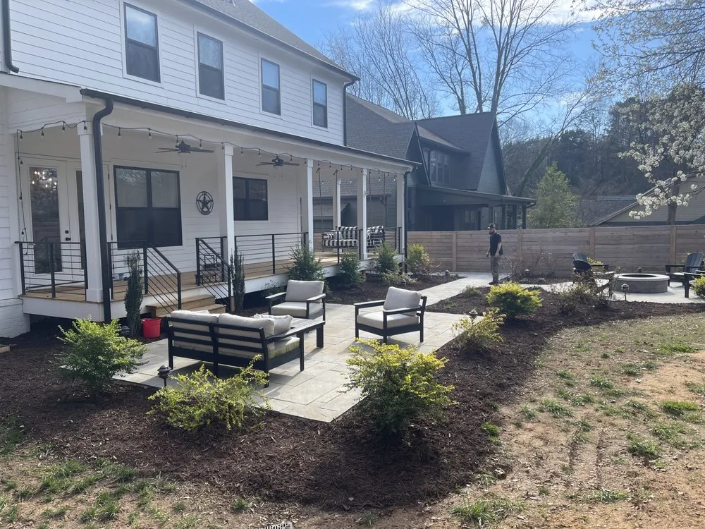 Reliable landscaping services experts serving Charlotte, NC - Bladerunner Landscaping