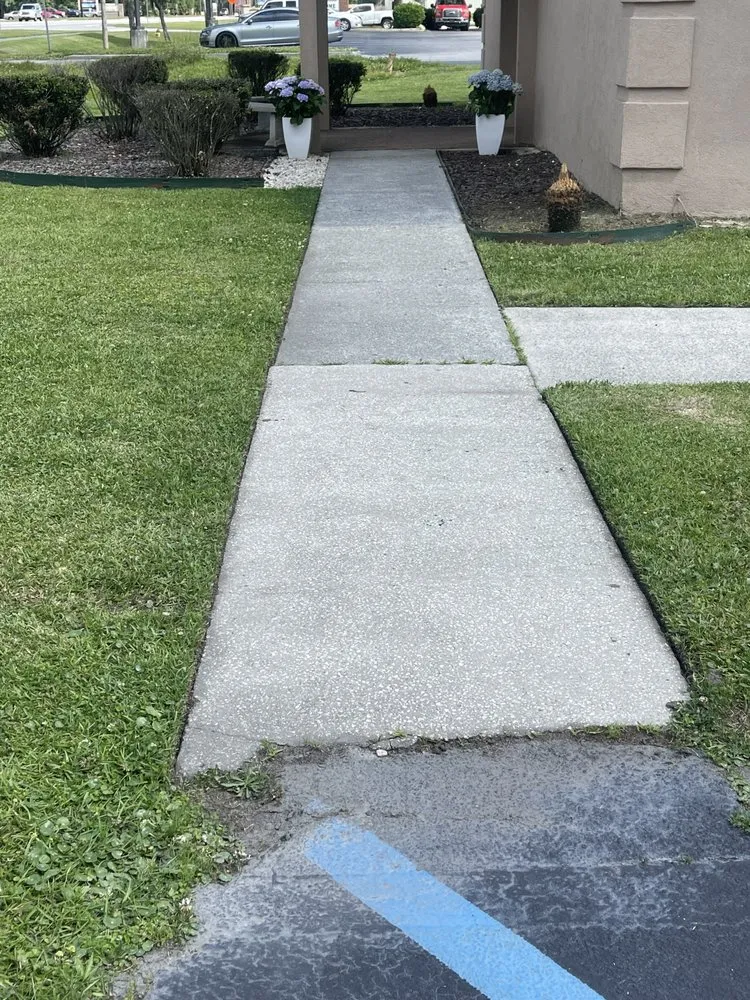 Professional garden landscaping in Ellabell, GA - Blades Lawn Care
