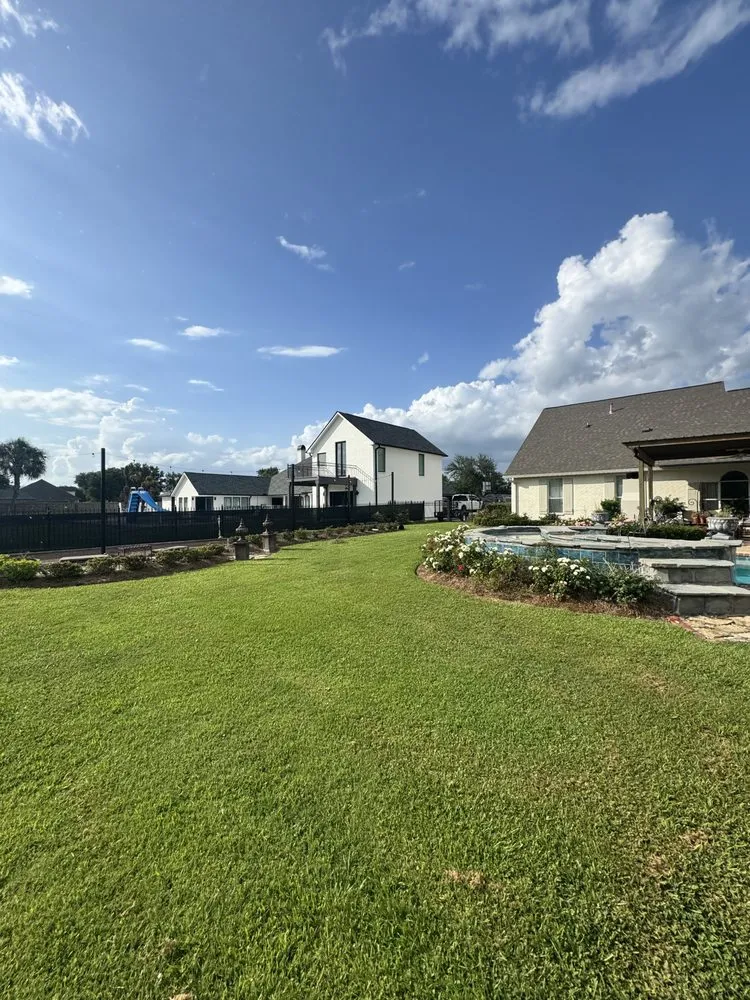 Custom yard maintenance for beautiful yards across French Settlement, LA - Blades Mowing & Landscaping
