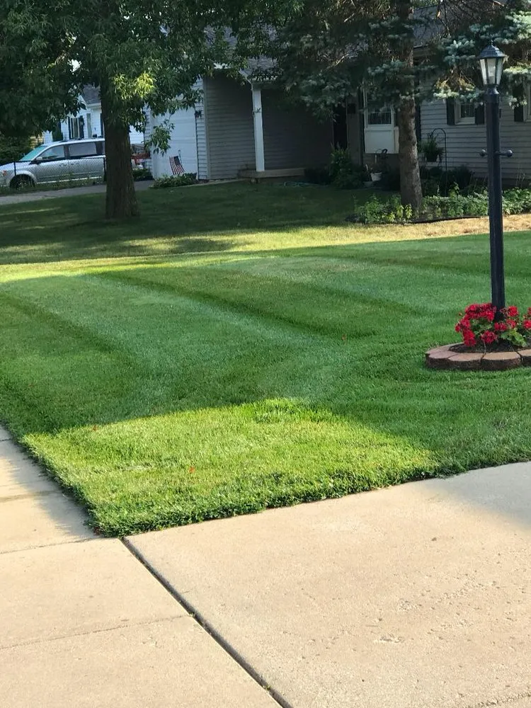 Top-rated outdoor landscaping in Battle Creek, MI by Blades N Spades Outdoor Services