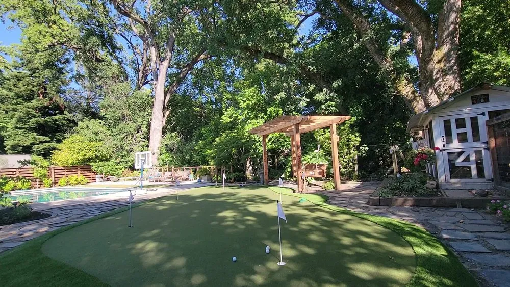 Trusted outdoor landscaping in Walnut Creek, CA - Blades of Glory Synthetic Lawns & Putting Greens