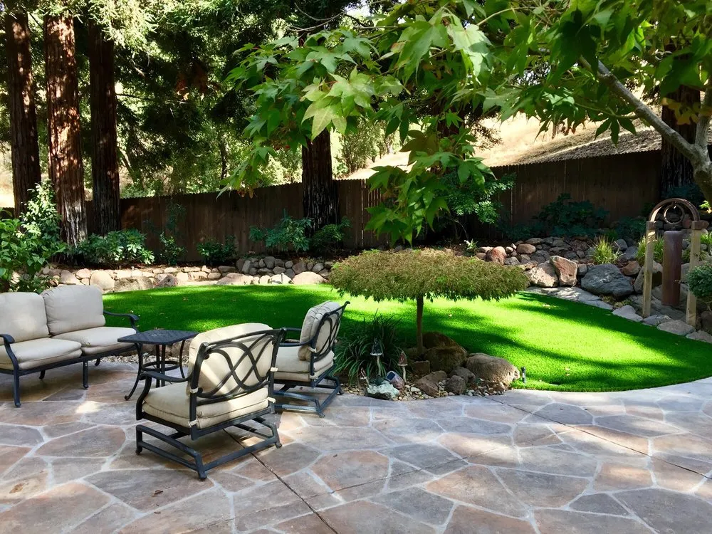 Reliable lawn care service for homes across Walnut Creek, CA - Blades of Glory Synthetic Lawns & Putting Greens