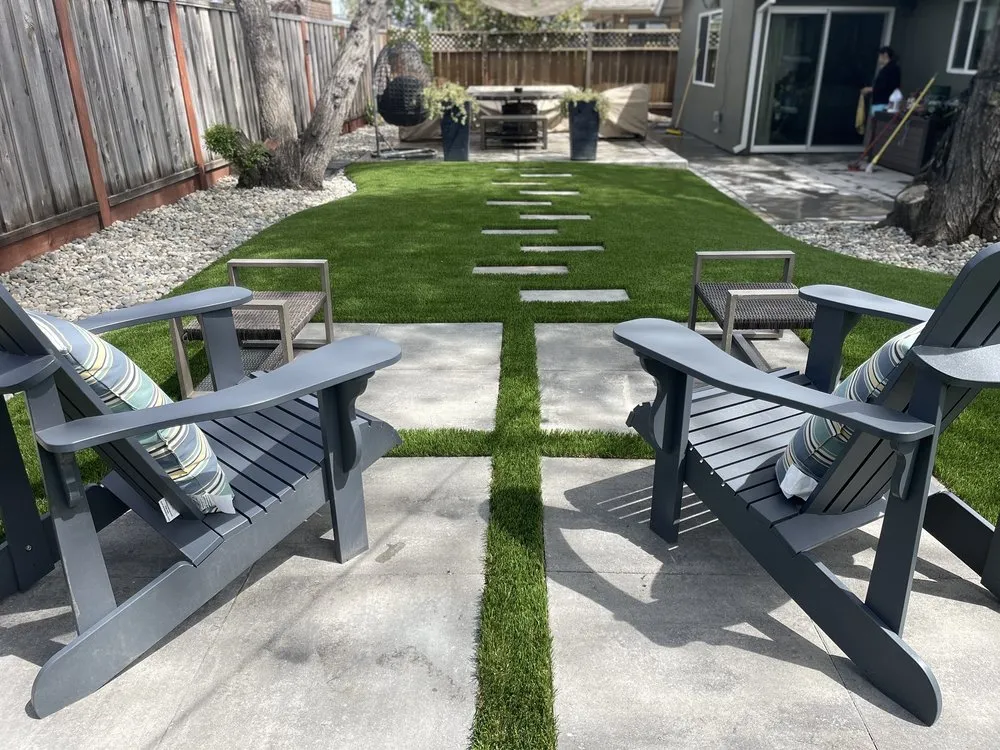 Custom garden landscaping in Walnut Creek, CA by Blades of Glory Synthetic Lawns & Putting Greens