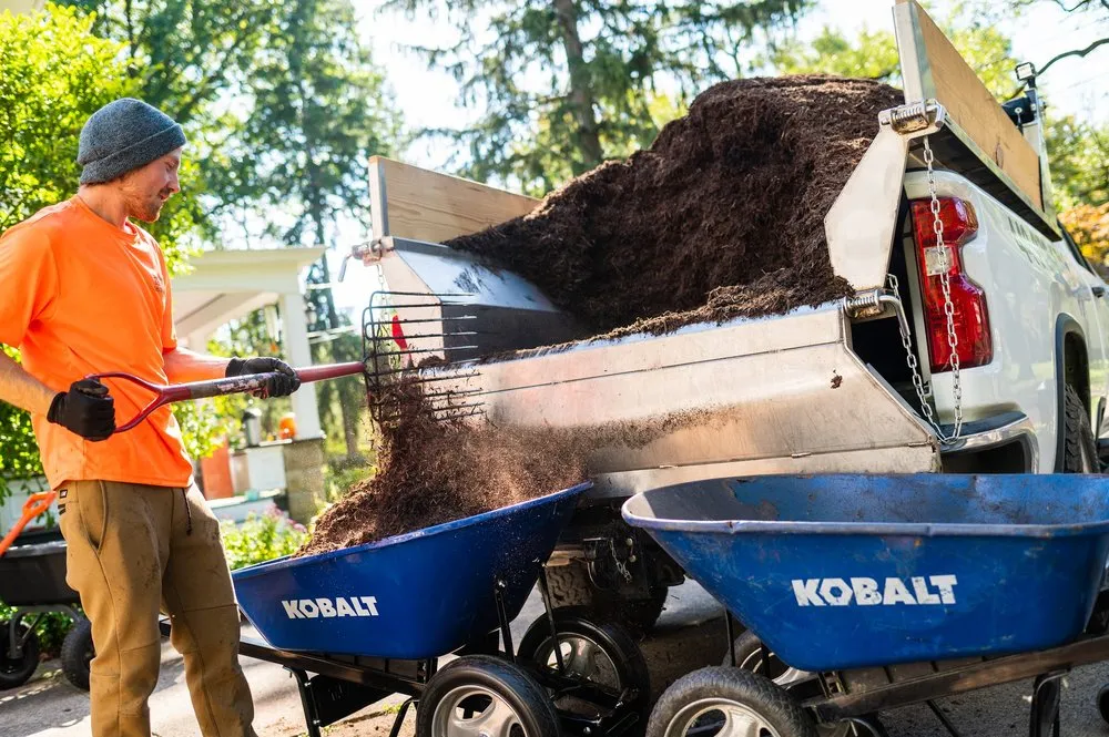 Affordable landscape design experts serving Oberlin, OH - Blades of Grass Landscaping