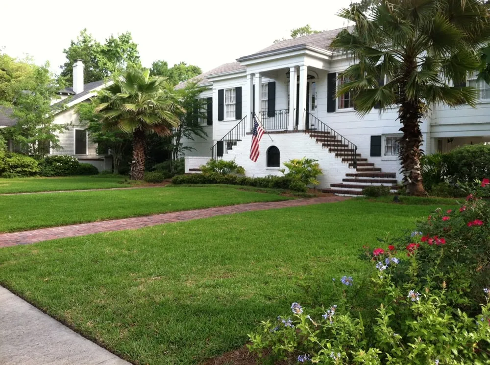 Trusted lawn mowing service in Savannah, GA - Blades of Grass Lawn Care