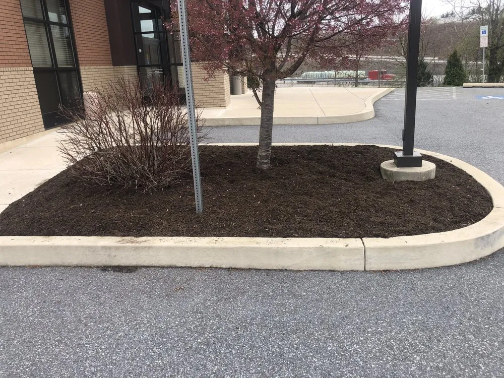 Top-rated garden landscaping in Wernersville, PA by Blades of Steel Landscaping