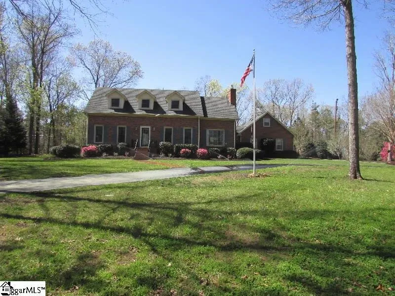 Top-rated landscape design in Laurens, SC by Blades2Cut