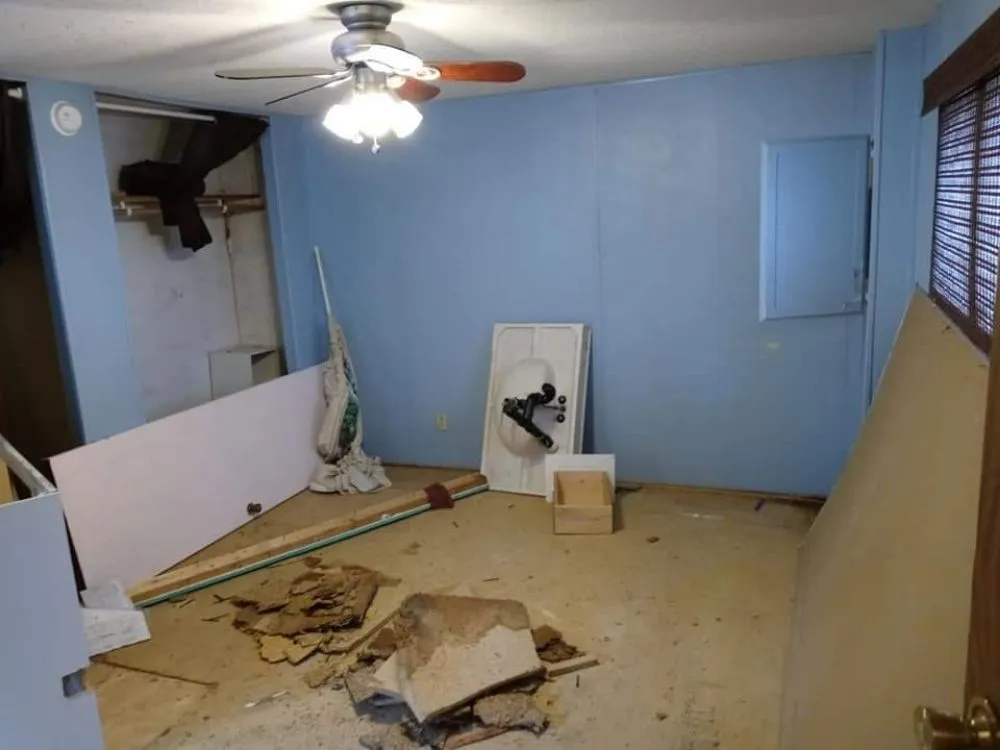 Professional residential landscaping experts serving Anderson, IN - Blairs Demo, Hauling And Lawncare