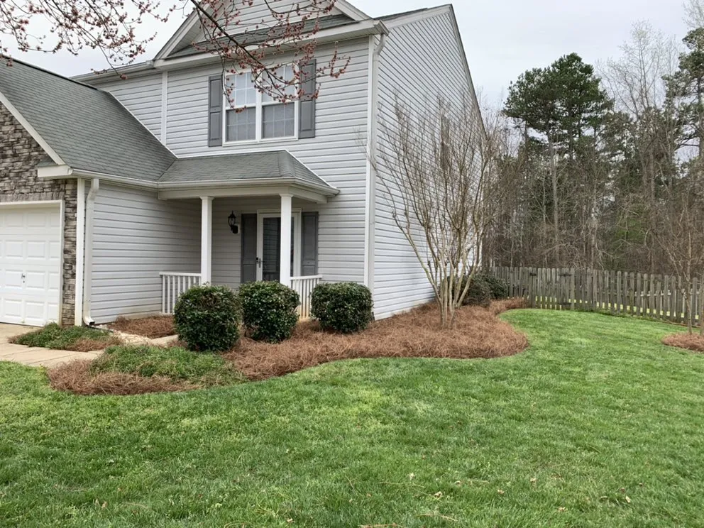 Professional outdoor landscaping experts serving Charlotte, NC - Blake Brothers Landscaping