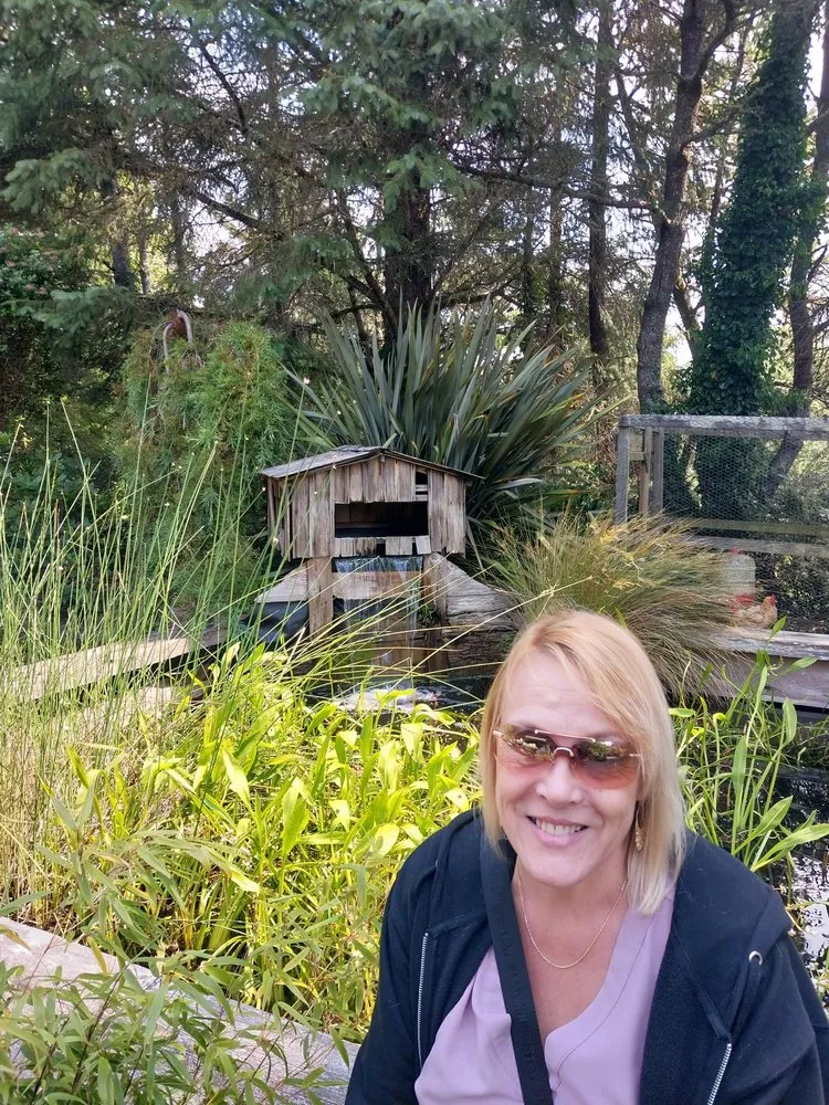 Expert yard cleanup service for homes in Gleneden Beach, OR by Blake's Coastal Nursery