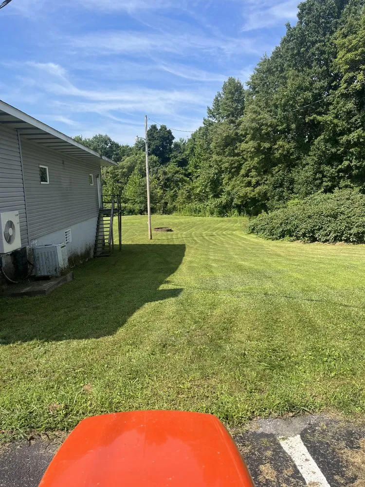 Top-rated yard maintenance experts serving Homer City, PA - Blake’s lawn care