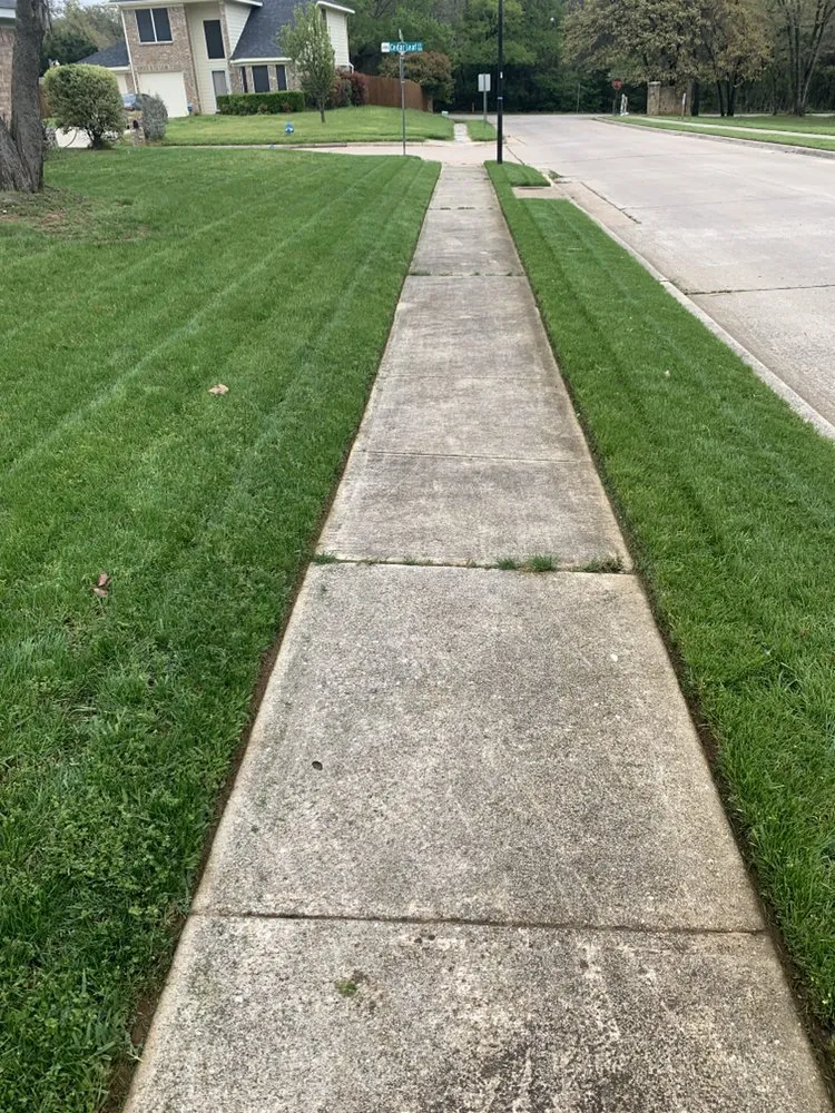 Top-rated lawn care service for year-round maintenance across Corinth, TX - Blakeslawncare