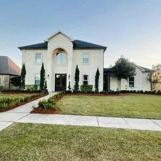 Top-rated residential landscaping for year-round maintenance across Norco, LA - Blakley's Landscaping