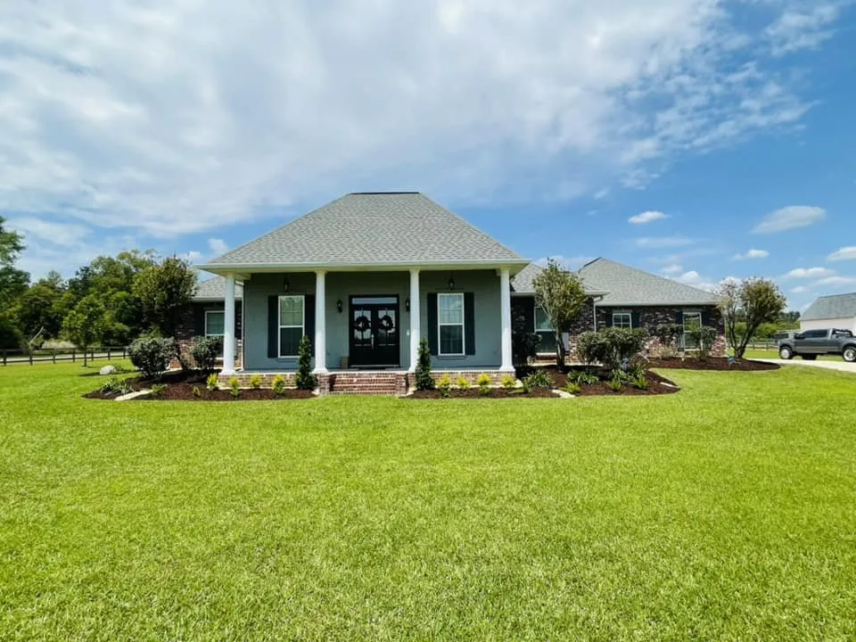 Local lawn mowing service in Norco, LA - Blakley's Landscaping