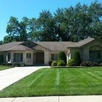 Reliable lawn mowing service experts serving Calumet City, IL - Blakney Lawn Maintenance
