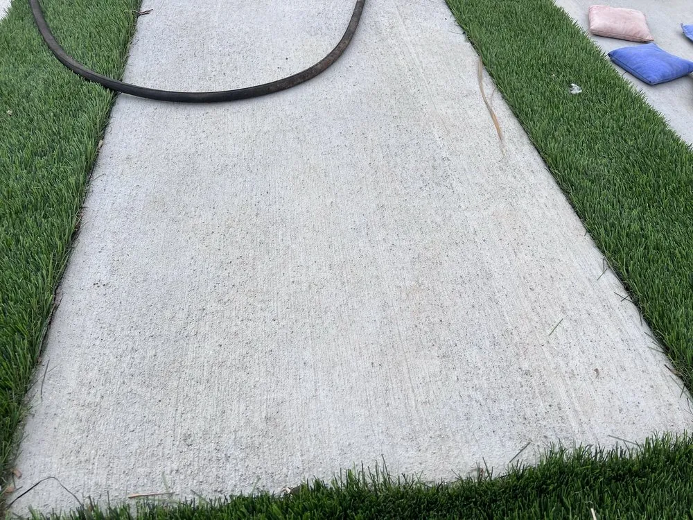 Reliable yard cleanup service in Torrance, CA by Blanco Hc Maintenance