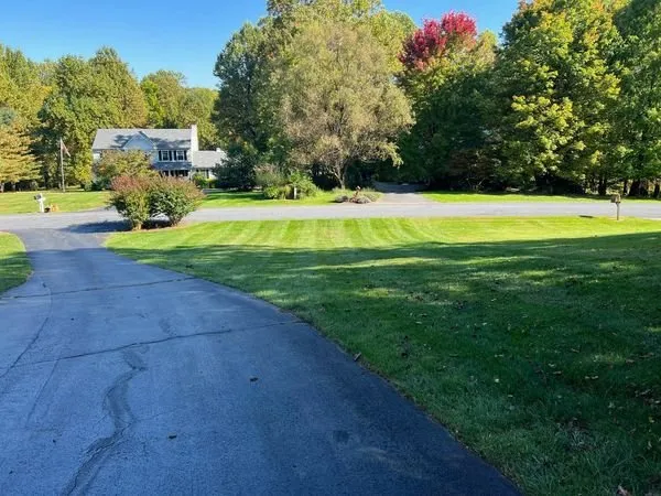 Local yard cleanup service for residential properties across Virginia Beach, VA - Blanding's Lawn Care