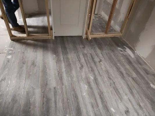 BlazeNWar Cleaning Logo