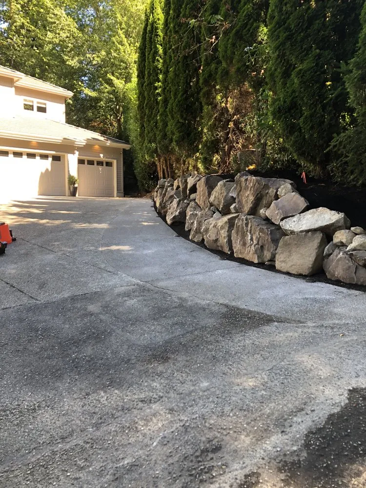 Local lawn care service experts serving Seattle, WA - Bleitz Landworks