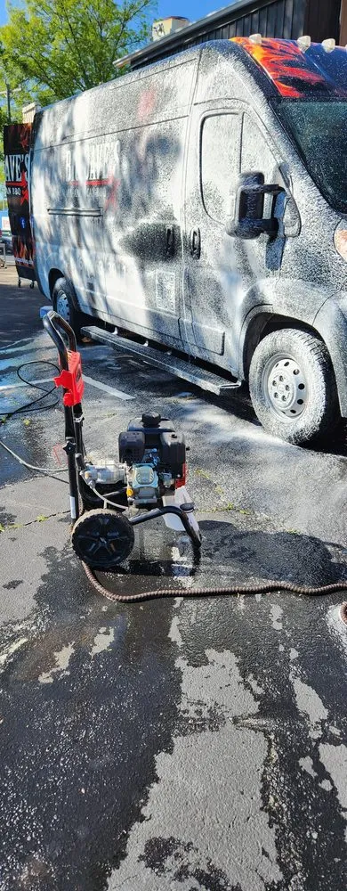 Expert yard maintenance experts serving Greenville, SC - Bless Detail Services