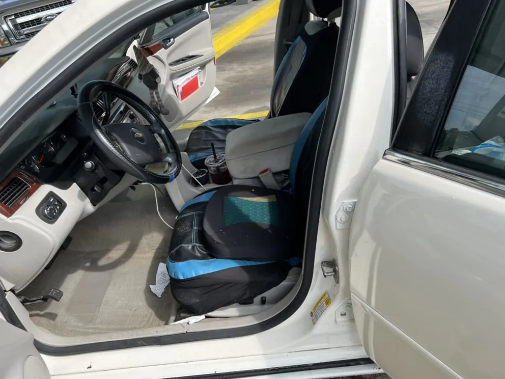 Expert yard cleanup service for homes in Decatur, AL by BlessedbyRO