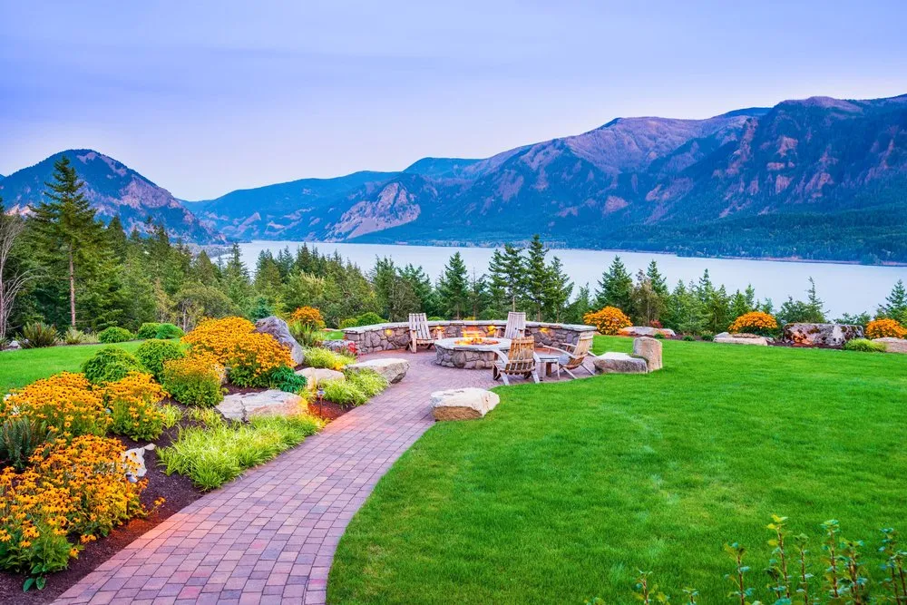 Local lawn care service experts serving Portland, OR - Blessing Landscapes