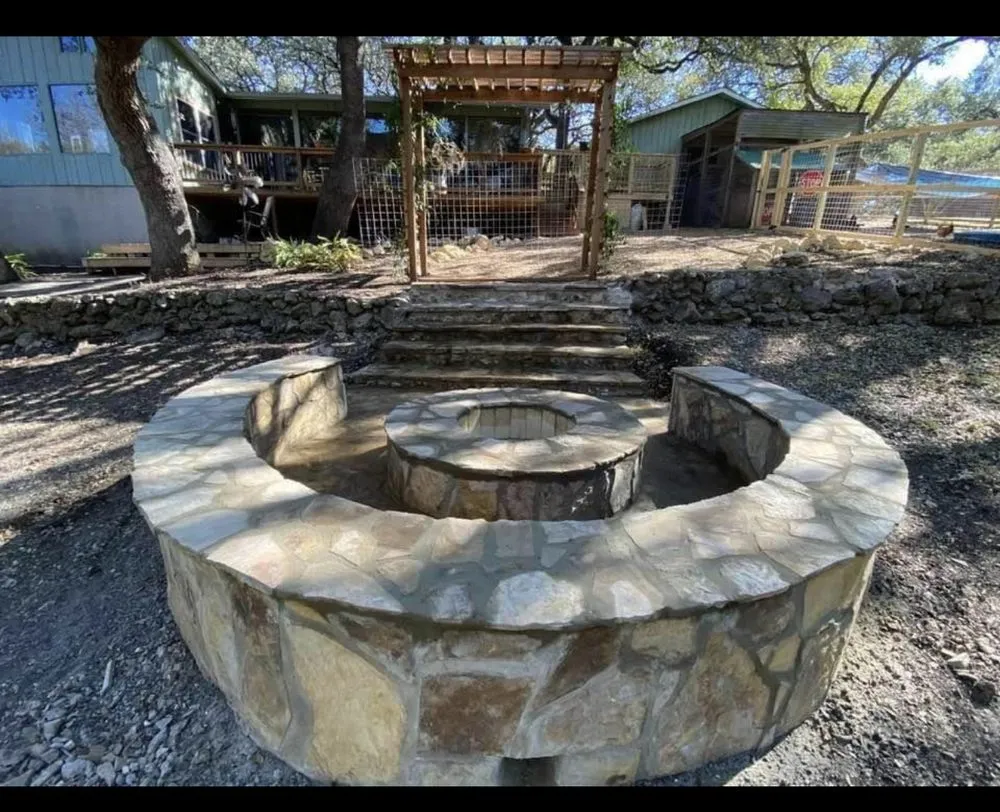 Top-rated lawn care service in New Braunfels, TX by Blessings Contracting & Lawn Services