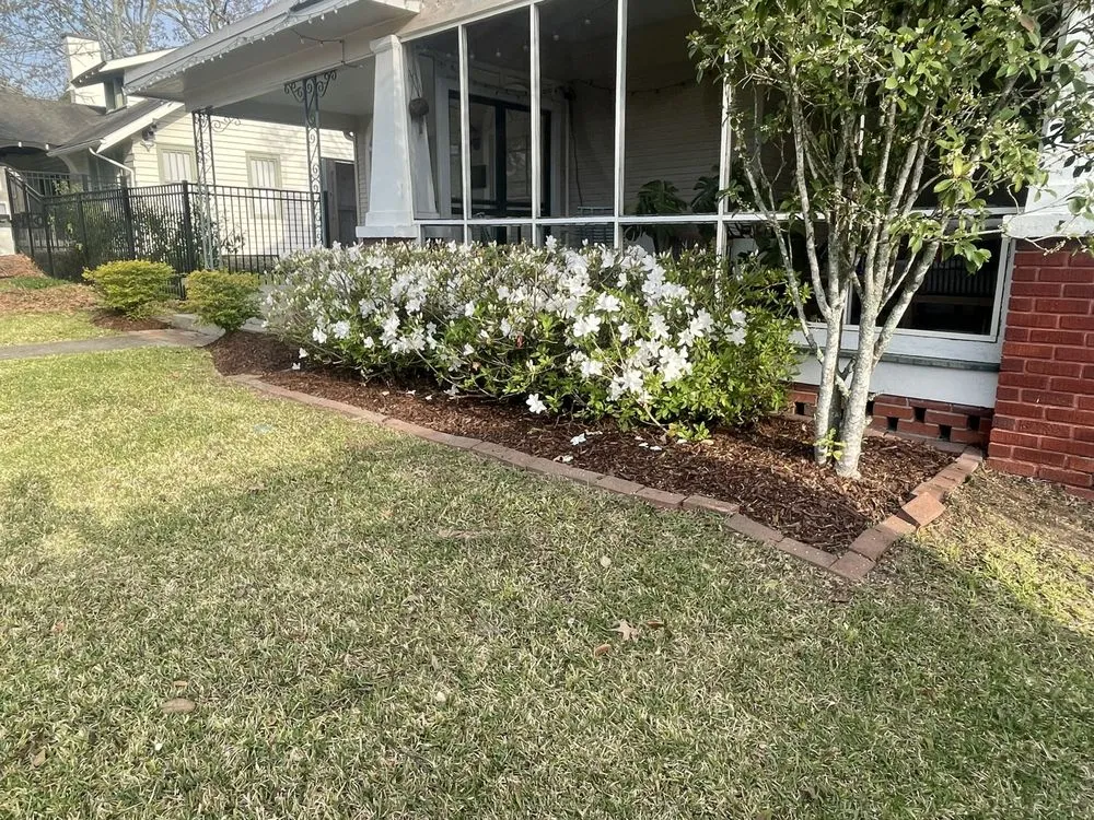 Reliable landscape design experts serving Baton Rouge, LA - Bleu Bush Landscaping
