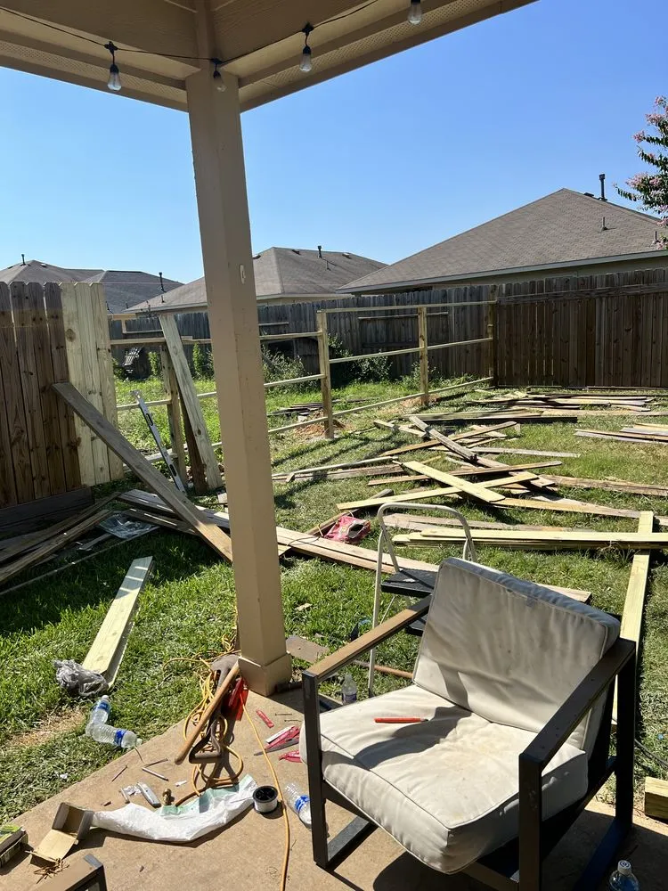 Professional lawn care service experts serving Tomball, TX - Blewz Pressure Washing And Landscape Specialists