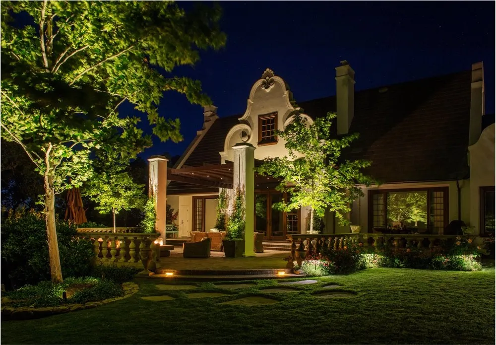 Affordable residential landscaping experts serving Englewood, CO - Blingle Premier Lighting of Southeast Denver