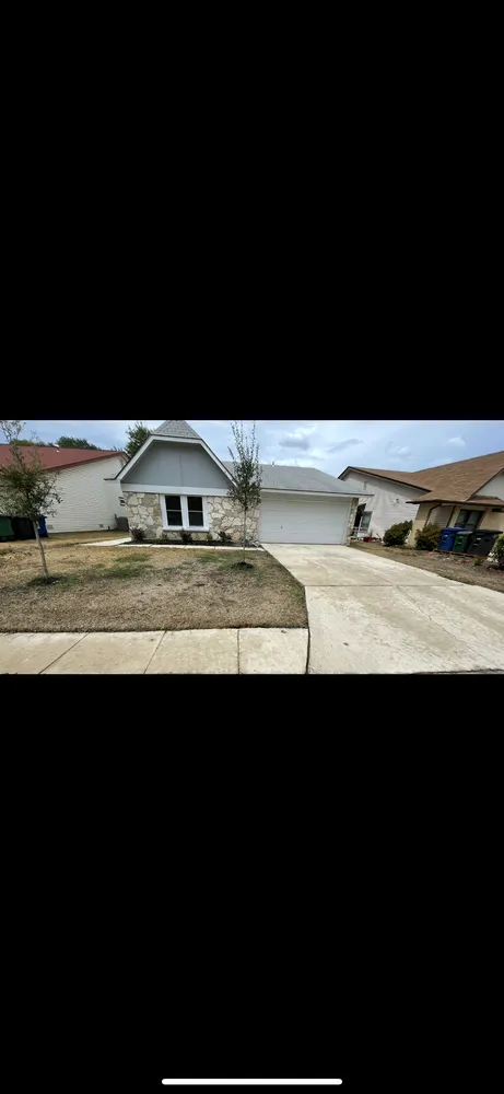 Reliable lawn care service in San Antonio, TX - Bliss property services