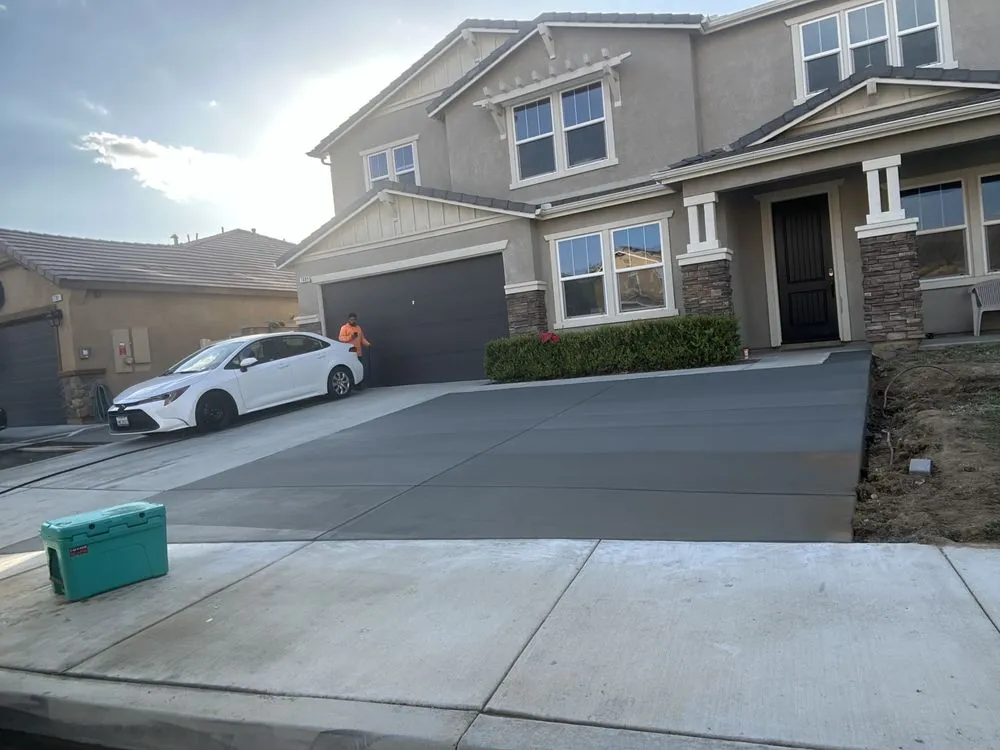 Local yard maintenance in Riverside, CA - Blissful Landscape