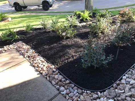Custom yard maintenance in Indianapolis, IN by Blitz Outdoors