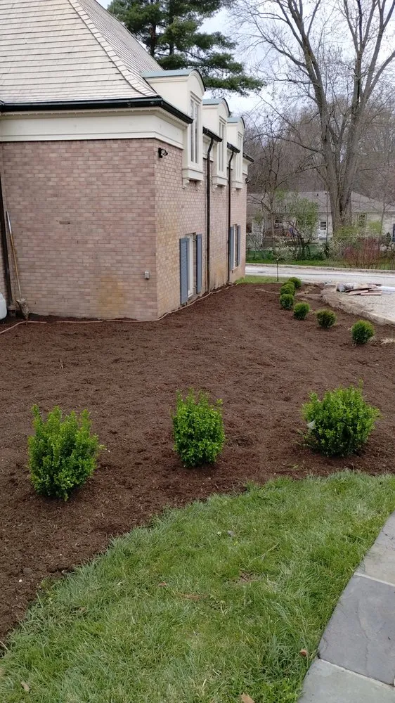 Local garden landscaping for homes in Indianapolis, IN by Blitz Outdoors
