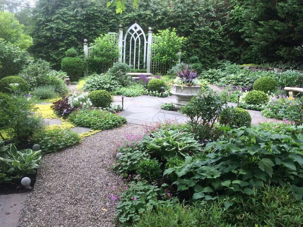 Professional lawn care service in Summit, NJ by Blizard Landscaping