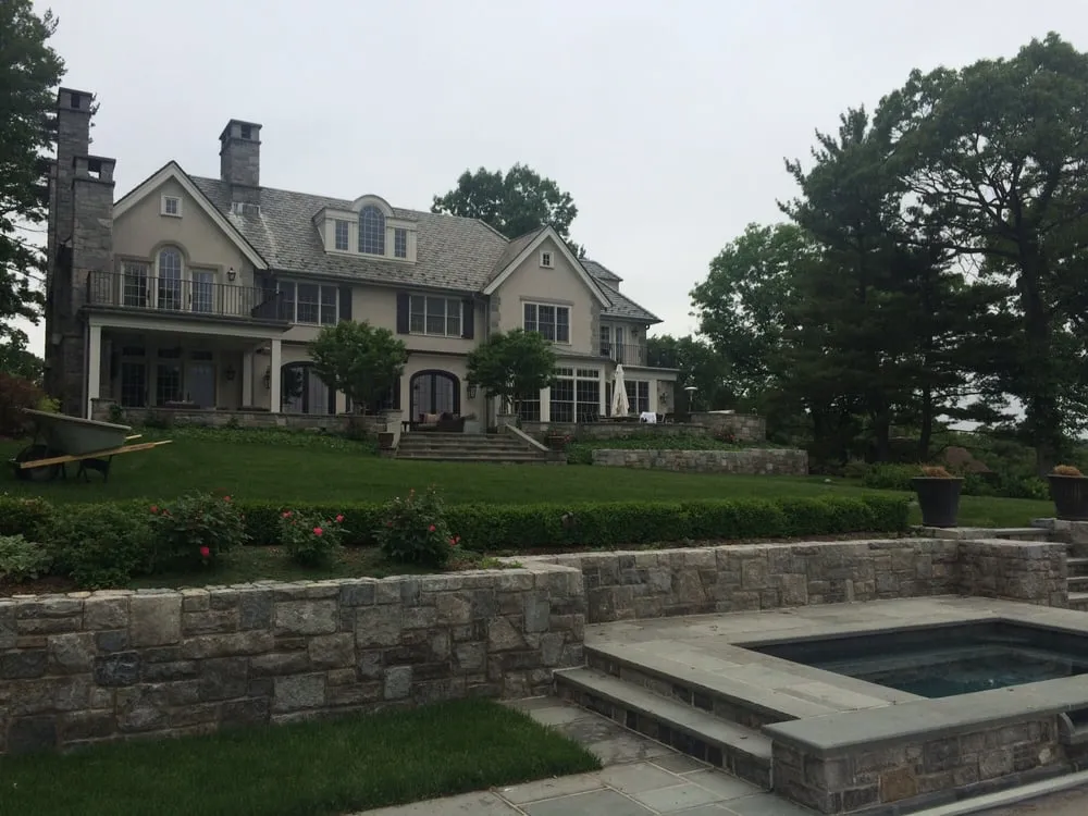 Trusted lawn mowing service experts serving Summit, NJ - Blizard Landscaping