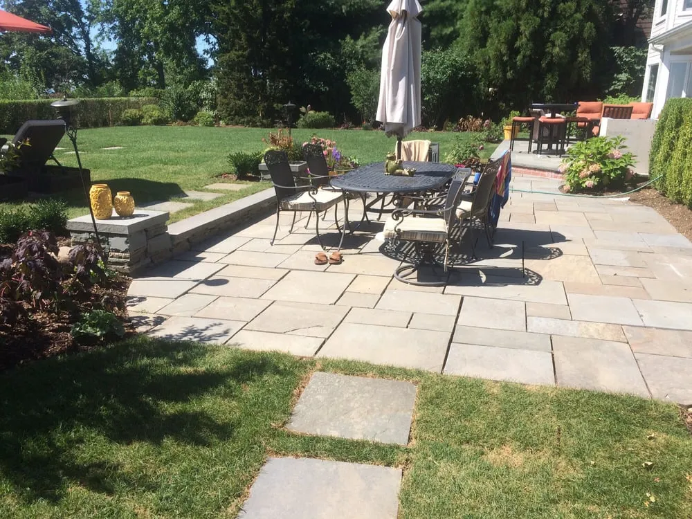 Custom lawn care service in Summit, NJ by Blizard Landscaping